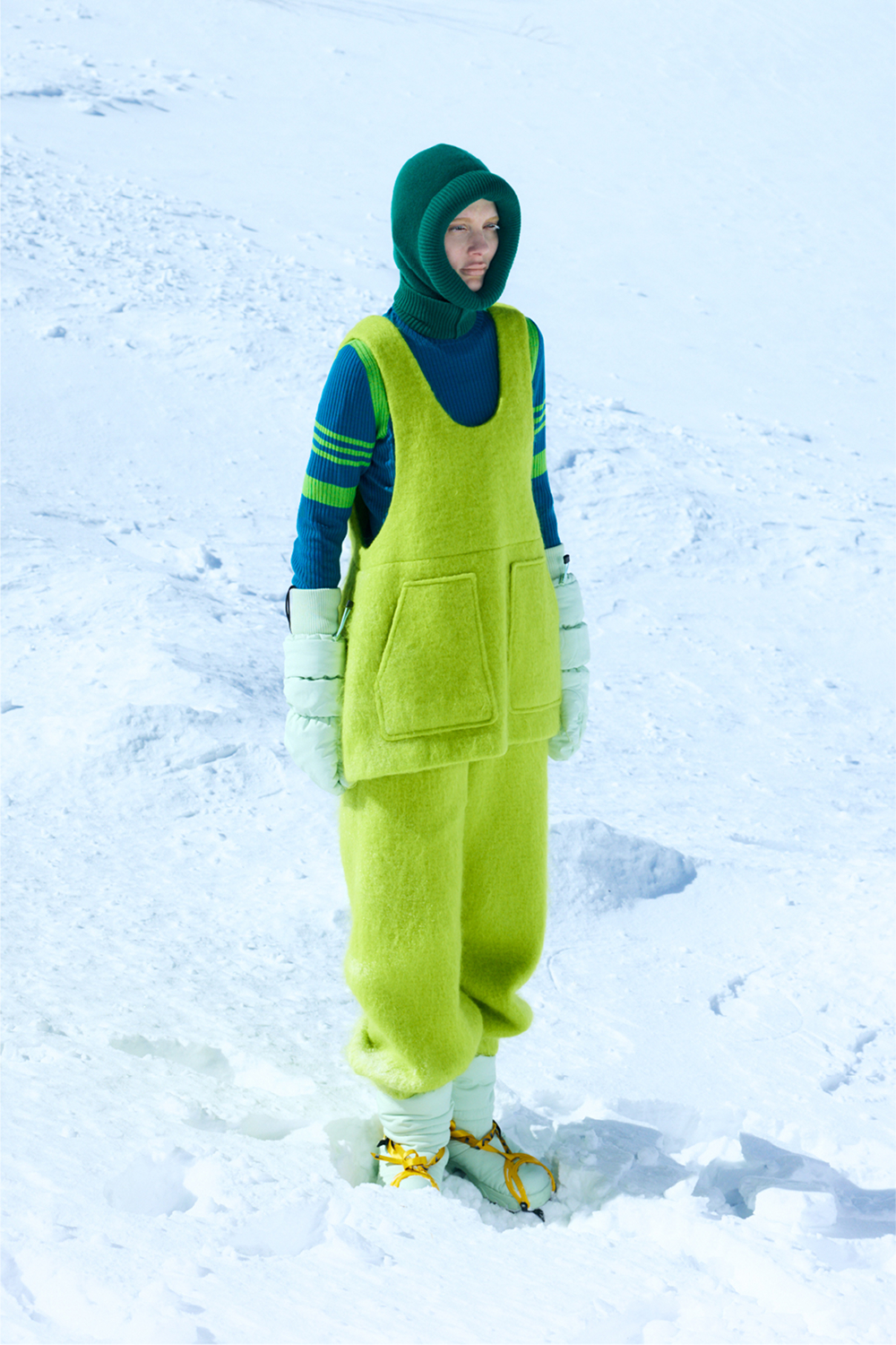 C | Fall & Winter 2025 | Lookbook | någonstans